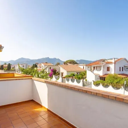 Ferienhaus Mery - Beachfront With Garden In Fruttidoro *
