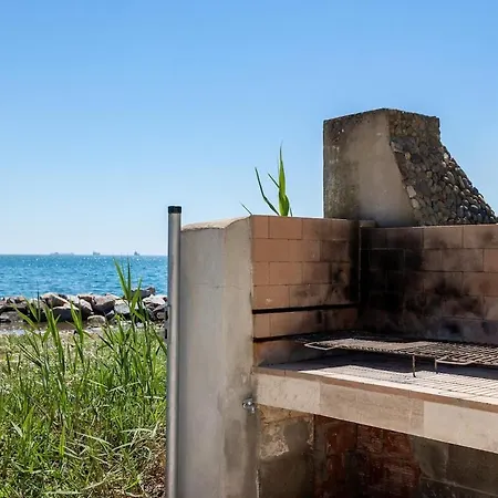 Mery - Beachfront With Garden In Fruttidoro Ferienhaus